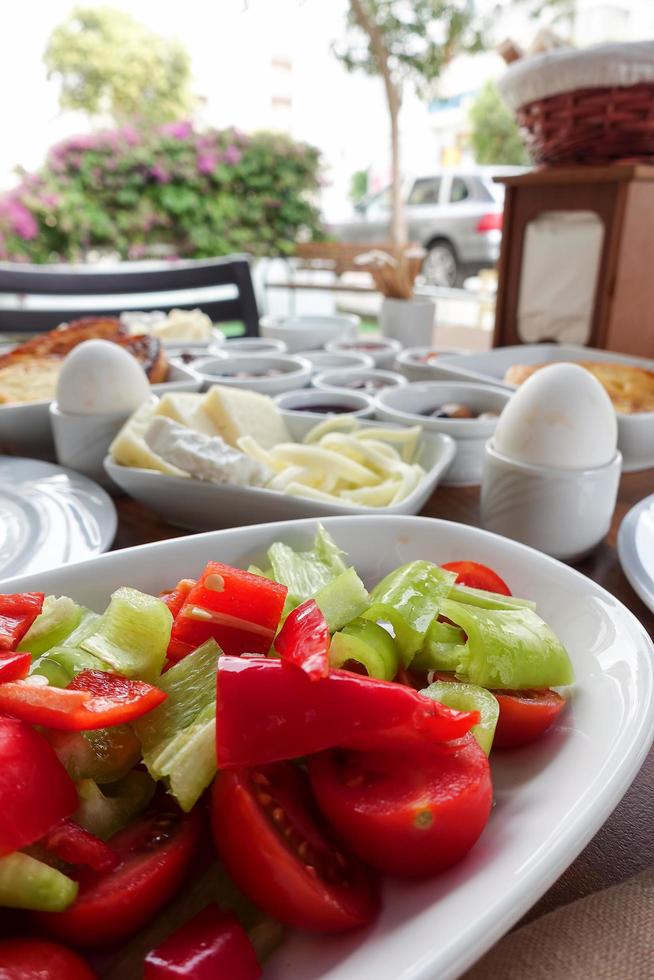 mesa de desayuno tradicional turco foto