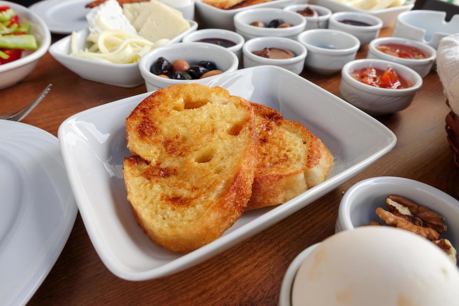 mesa de desayuno tradicional turco foto