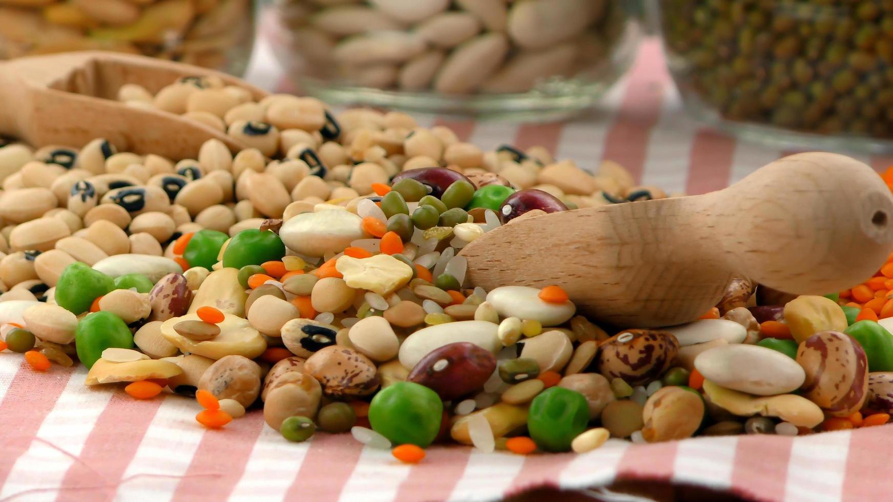 legumbres vegetarianas saludables alimentos crudos foto