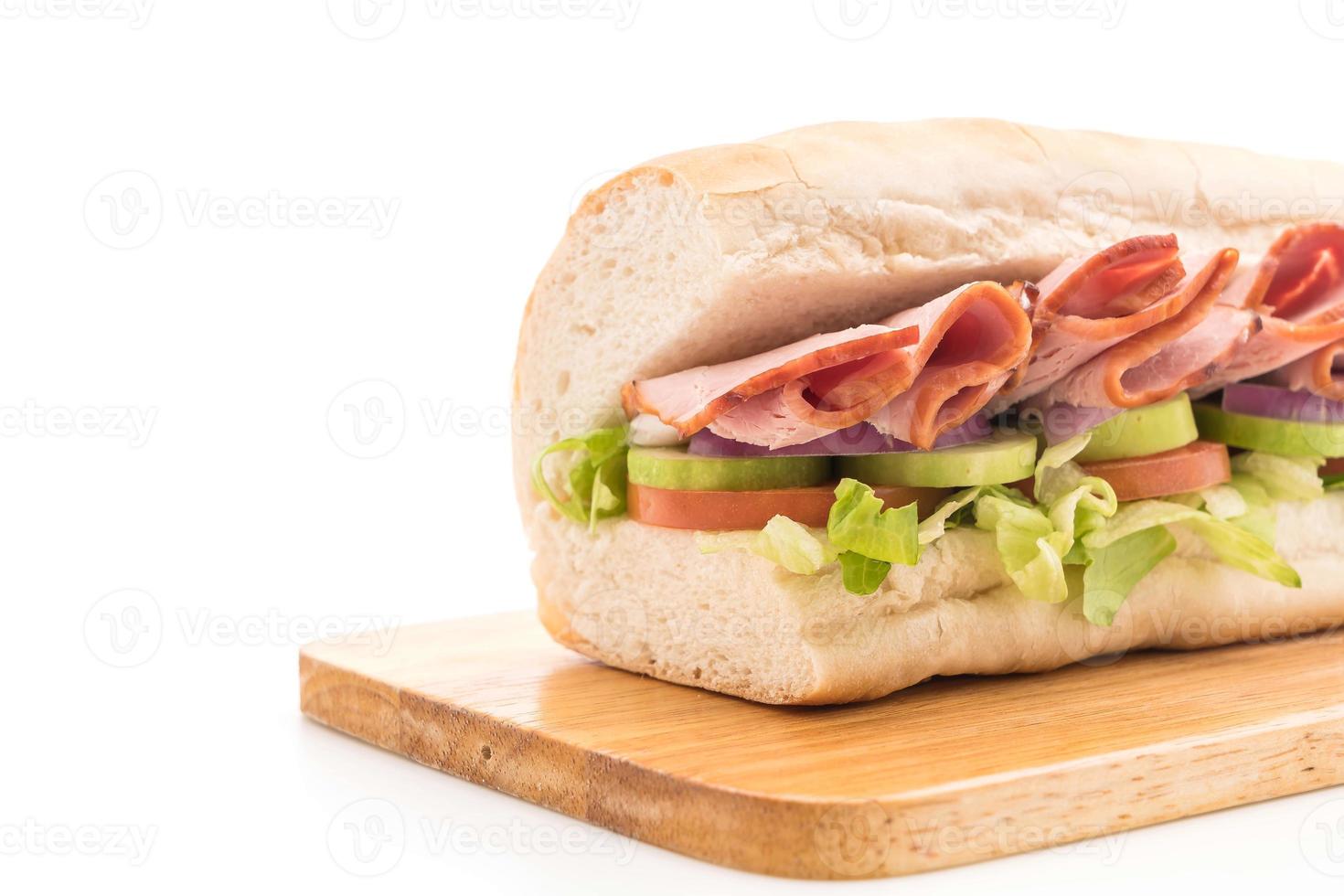 sándwich submarino de jamón y ensalada foto