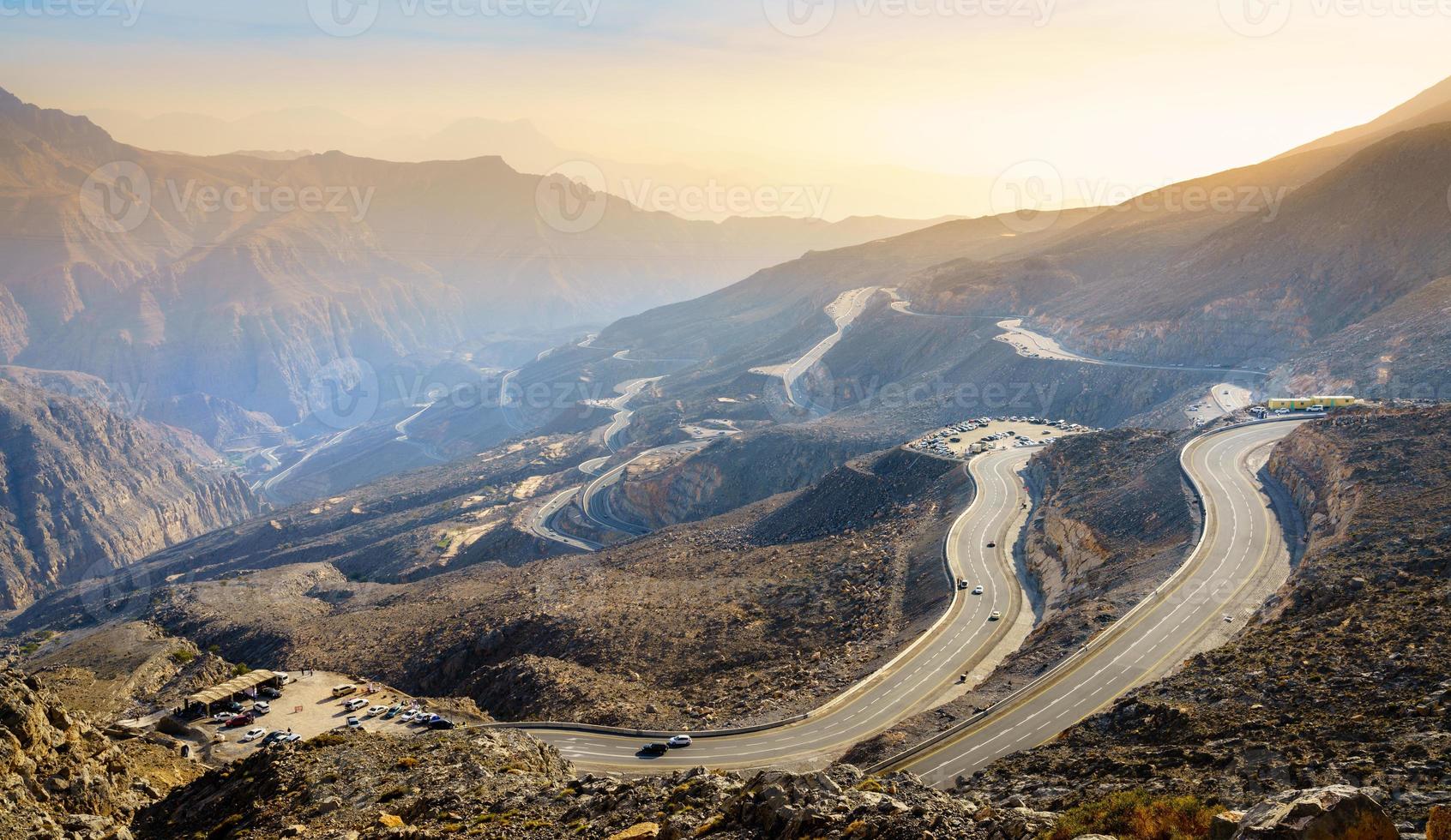 jebel jais road en emiratos árabes unidos foto