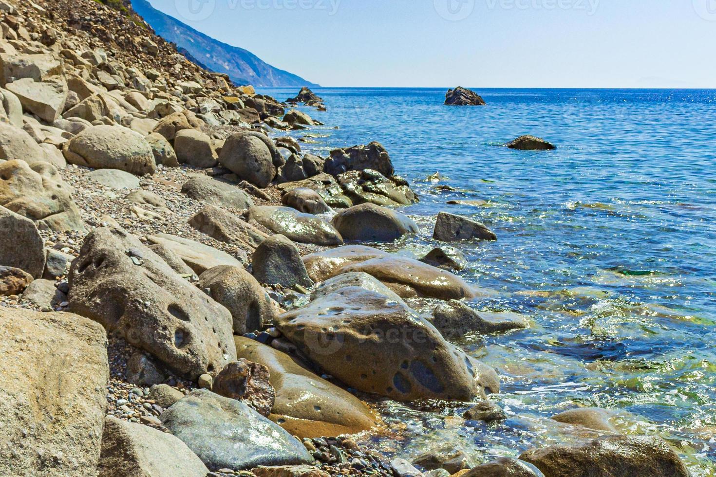 paisajes costeros naturales kos island grecia montañas acantilados rocas. foto