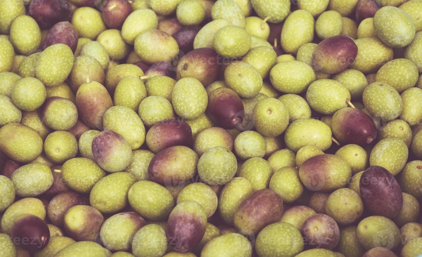 Detalle de aceitunas de Liguria de alta calidad foto