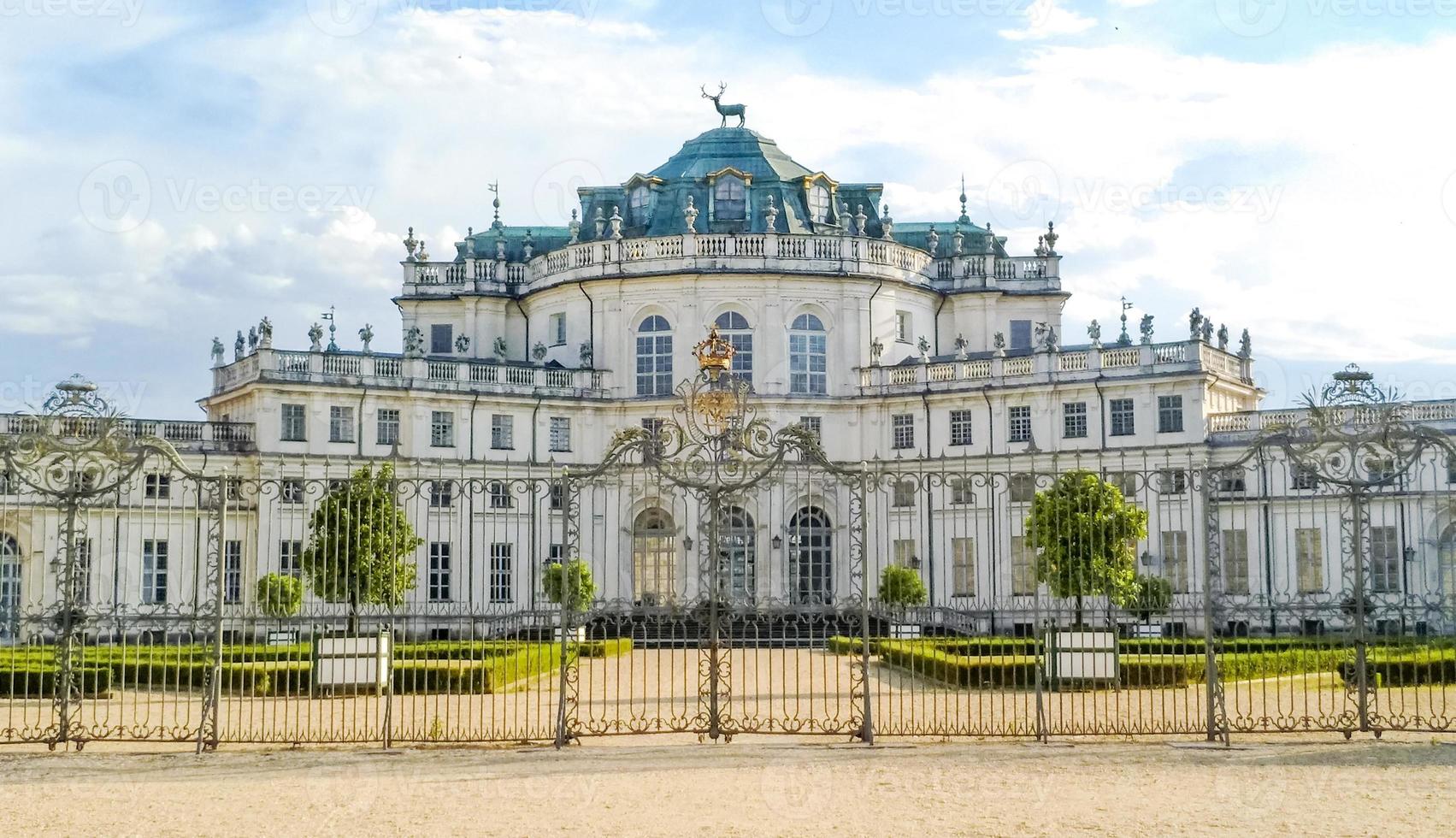 palacio de caza stupinigi en torino foto