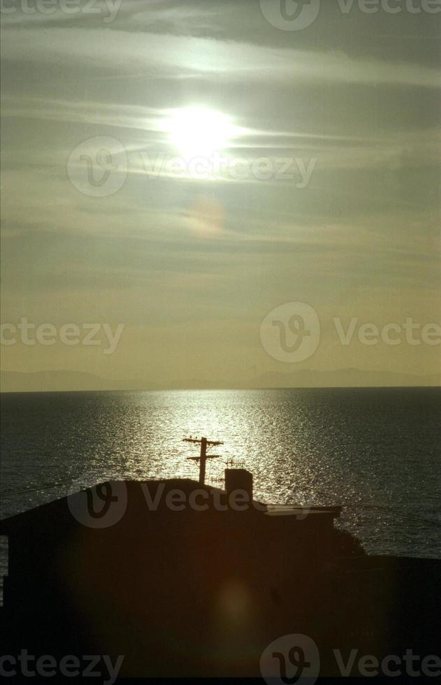 una loca puesta de sol en nueva zelanda vistas foto