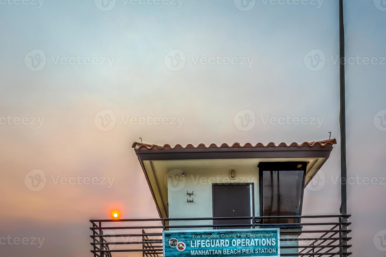 Escenas y alrededores de la playa de Huntington en noviembre foto