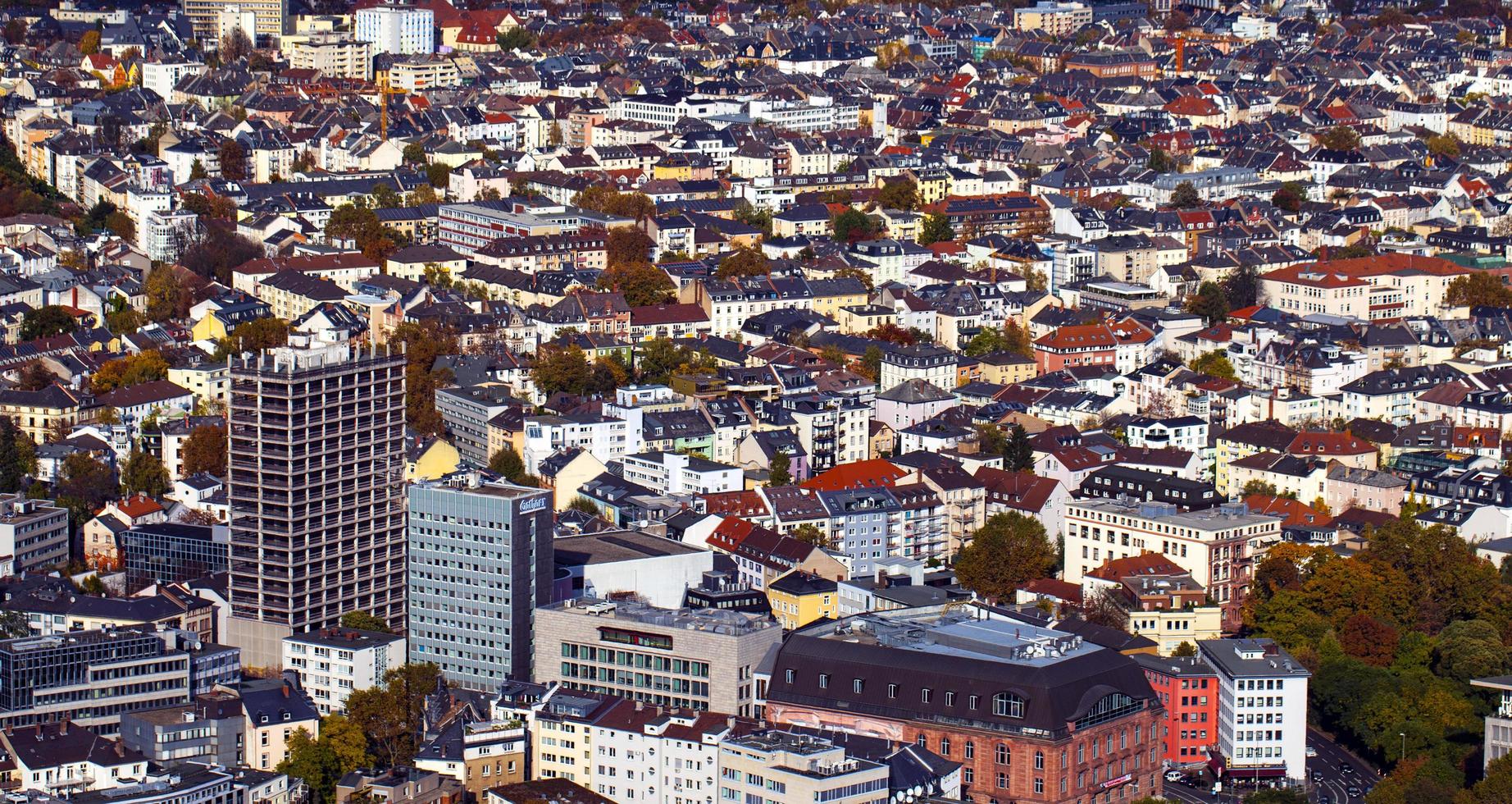 Edificios generales del paisaje urbano europeo en Alemania Frankfurt foto