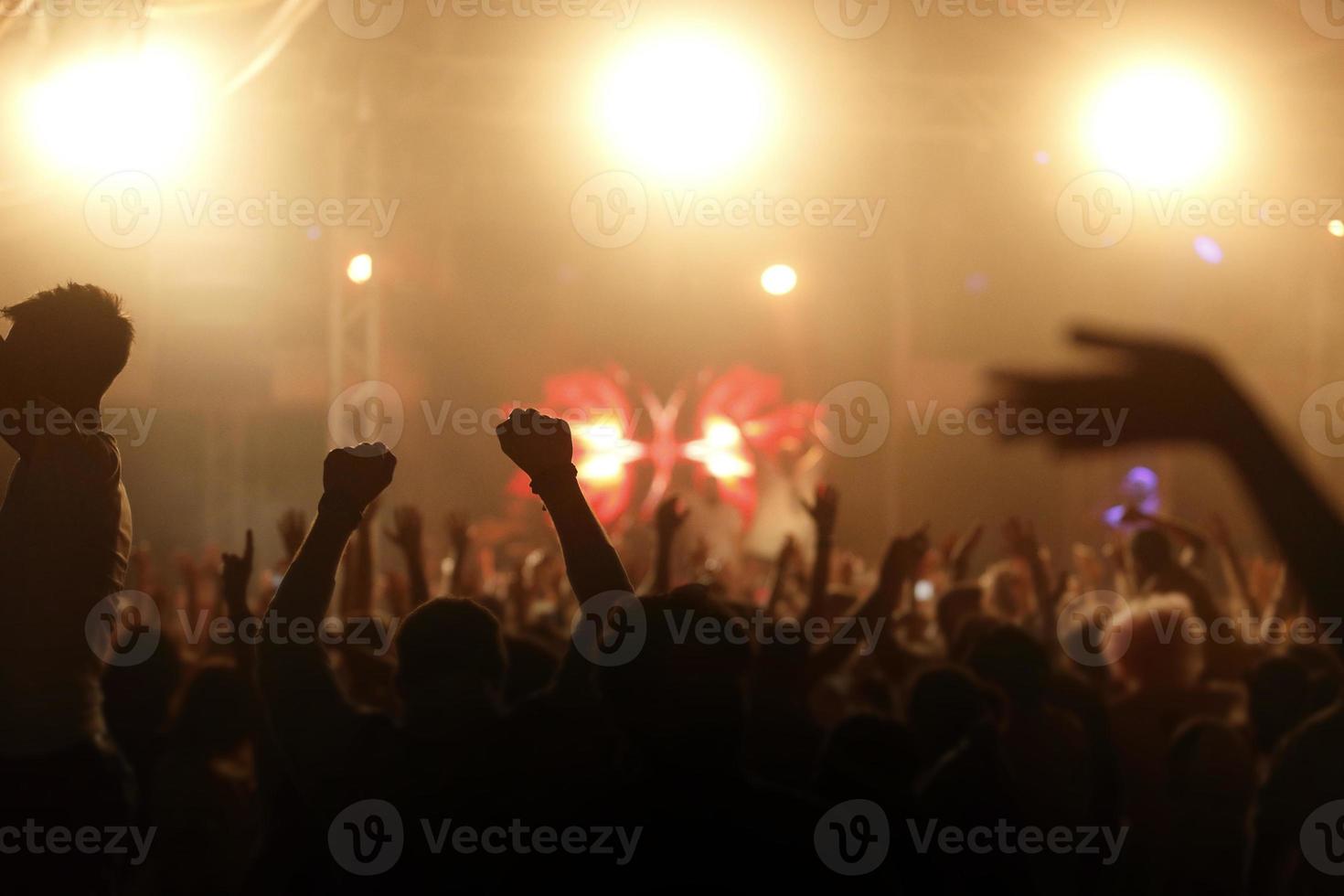 conciertos comunitarios, centro de entretenimiento, música y danza foto