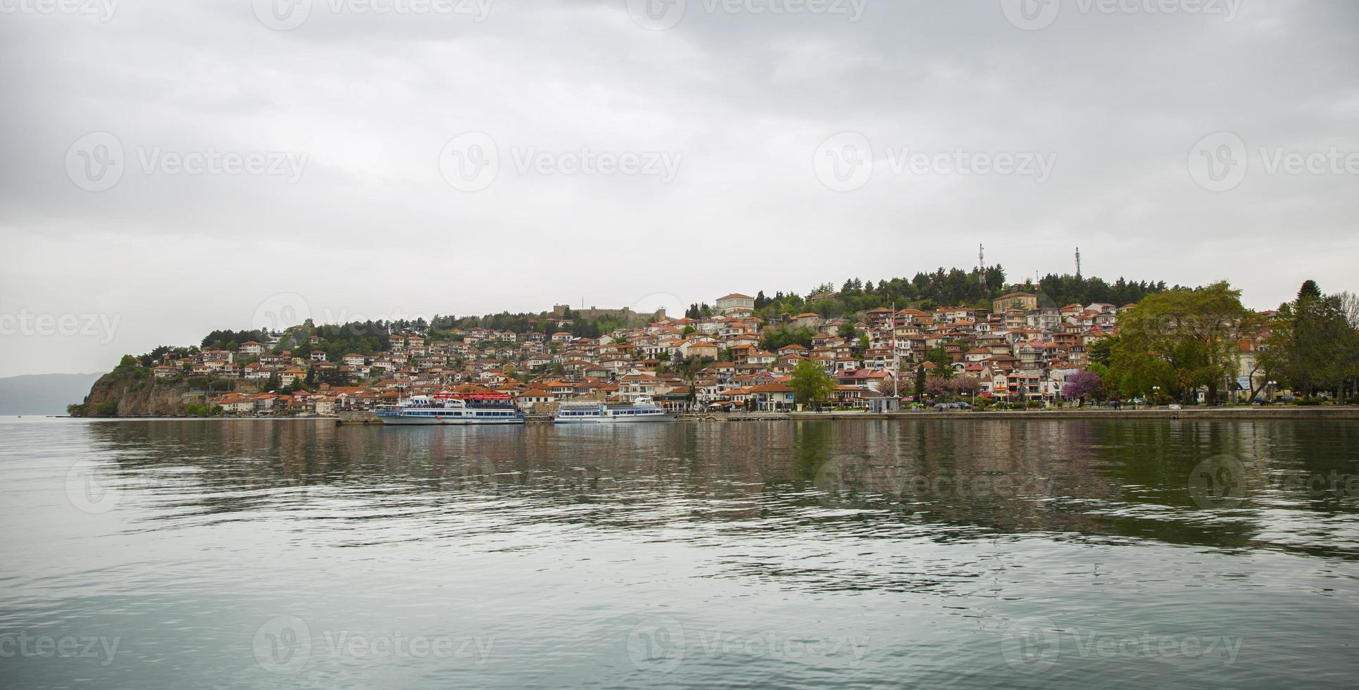 vista del lago ohrid, macedonia foto