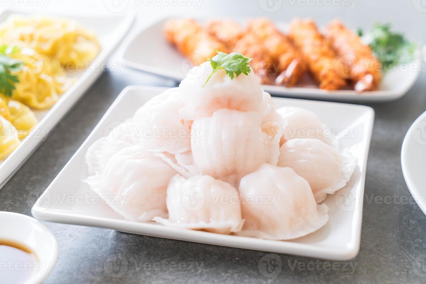 albóndigas de camarones al vapor dim sum foto