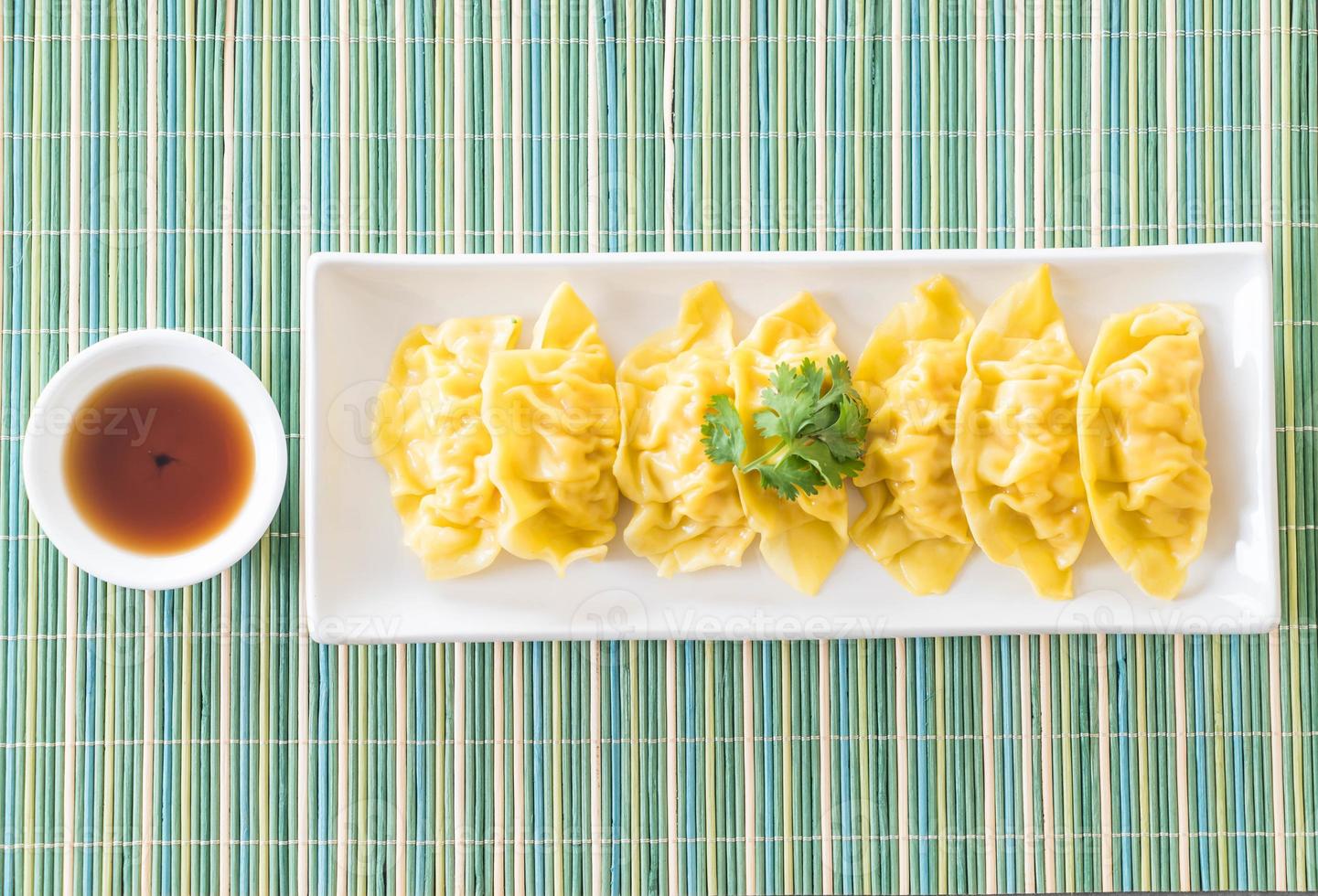 albóndigas de camarones al vapor dim sum foto