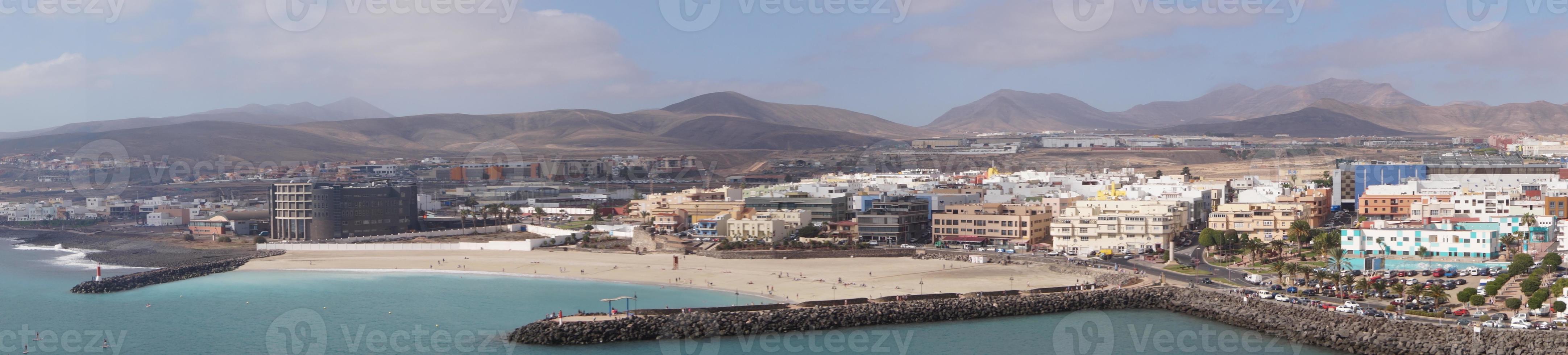 puerto del rosario desde la perspectiva de la terminal de cruceros foto