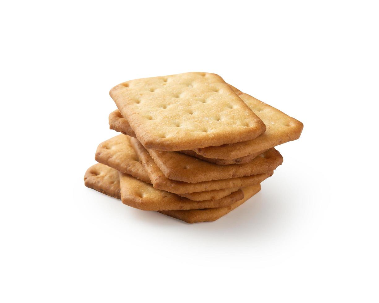 Galletas cracker aislado sobre fondo blanco con trazado de recorte foto