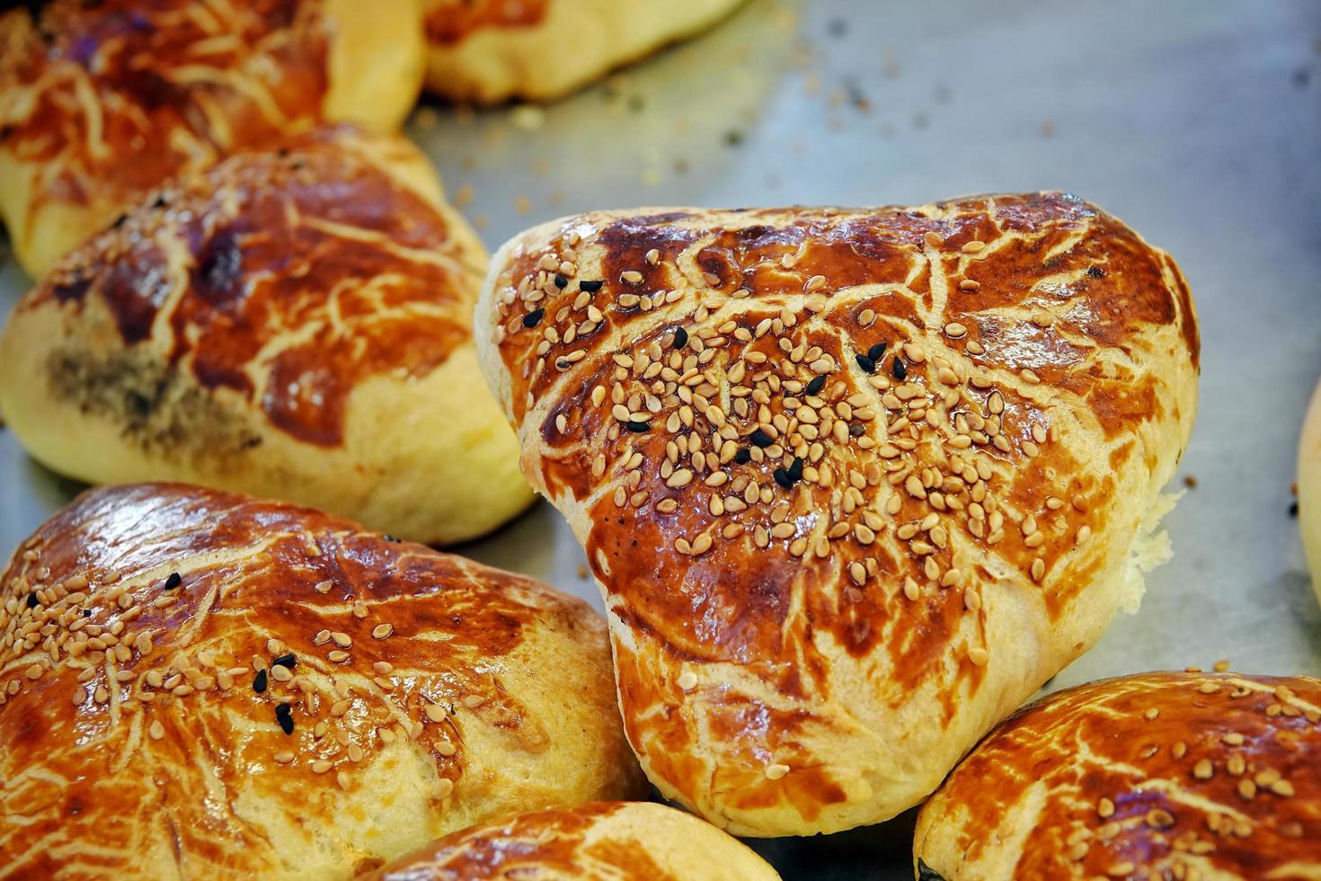 deliciosa comida de repostería salada para el desayuno foto