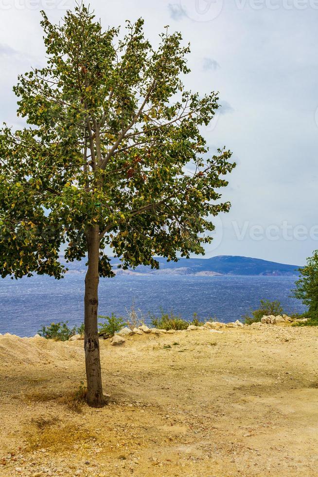 paisaje en novi vinodolski en croacia foto