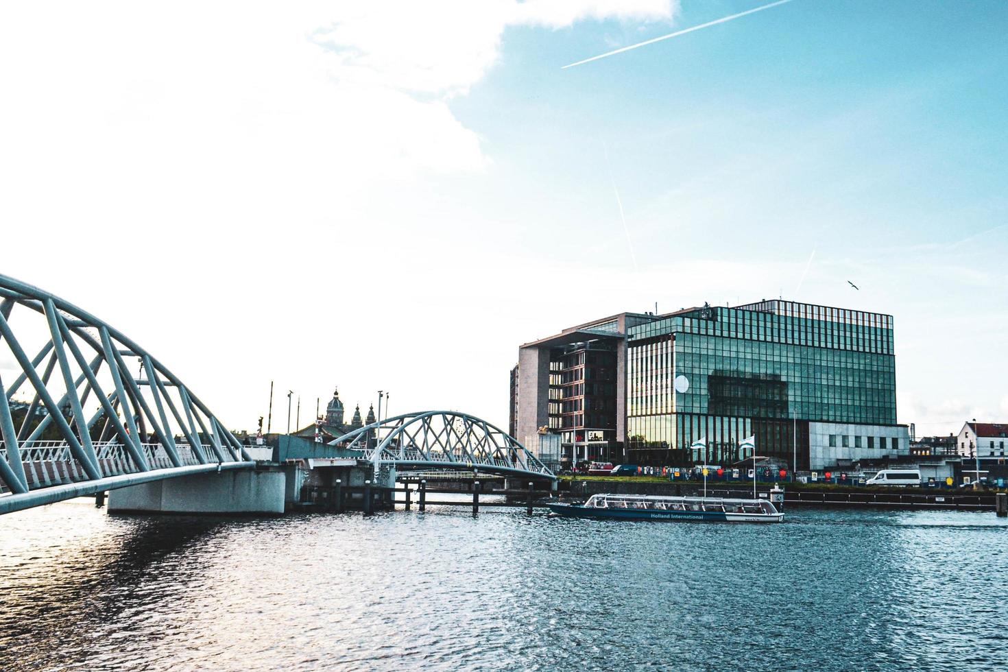 Hermosa vista de Amsterdam, Países Bajos, Europa foto