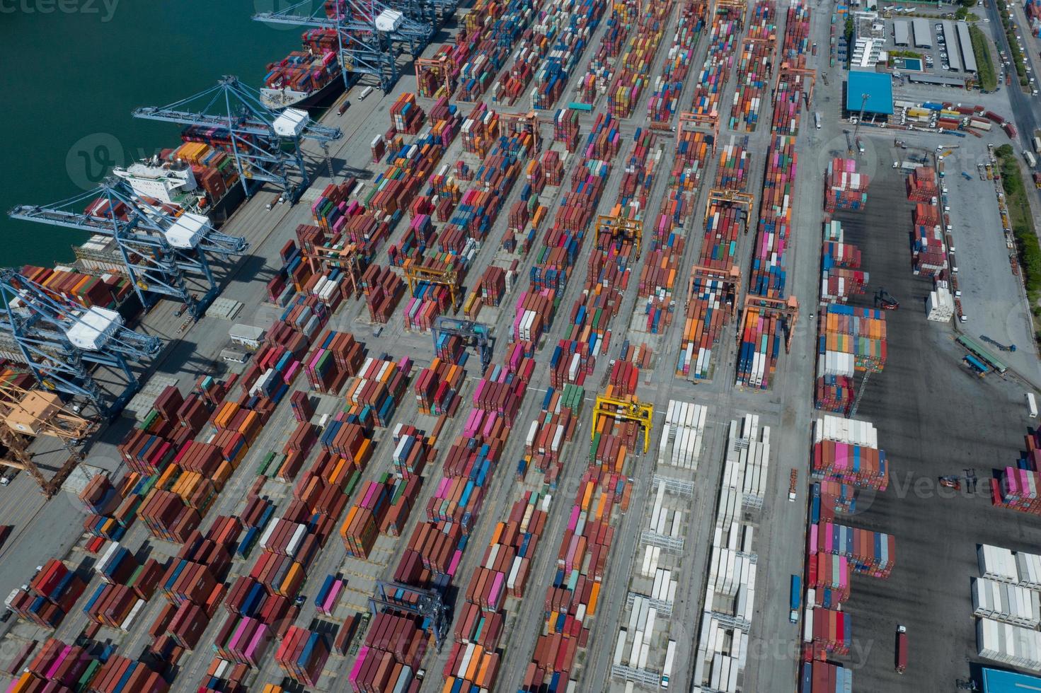 27 de junio de 2021 laem chabang, chonburi tailandia vista aérea contenedor foto