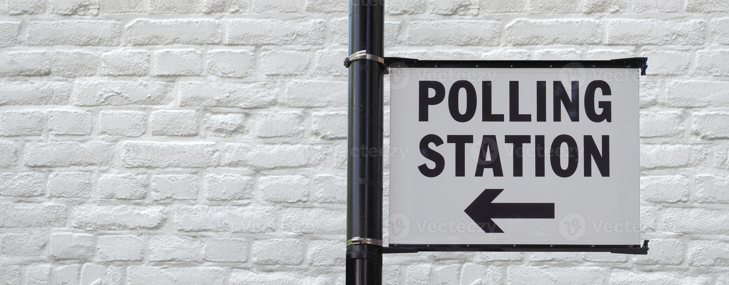 Polling station sign photo