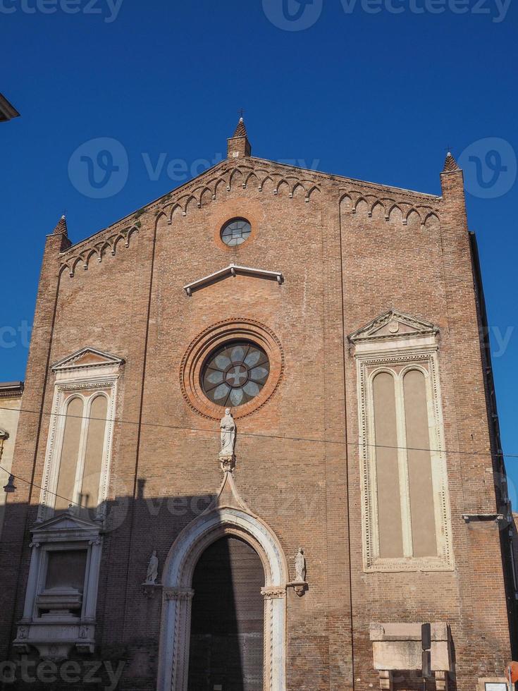 Iglesia de Santa Eufemia en Verona foto