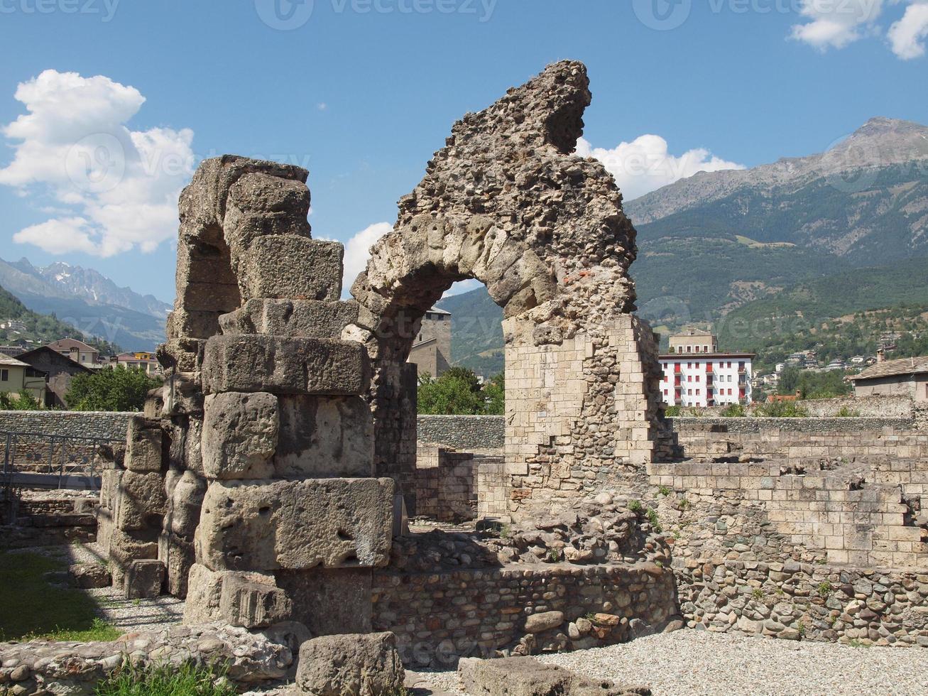 teatro romano aosta foto