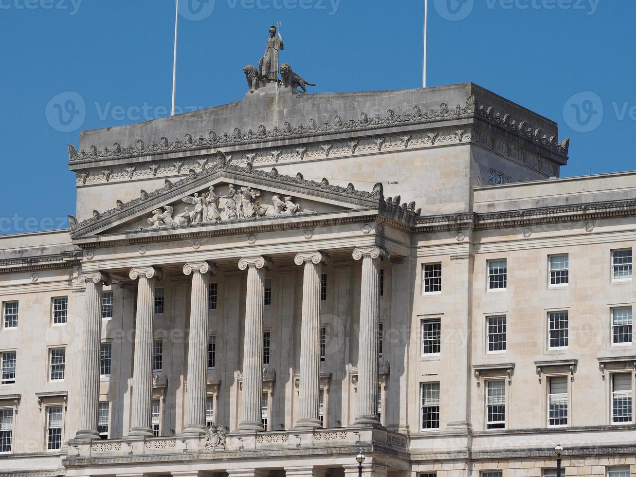 Los edificios del parlamento de Stormont en Belfast foto