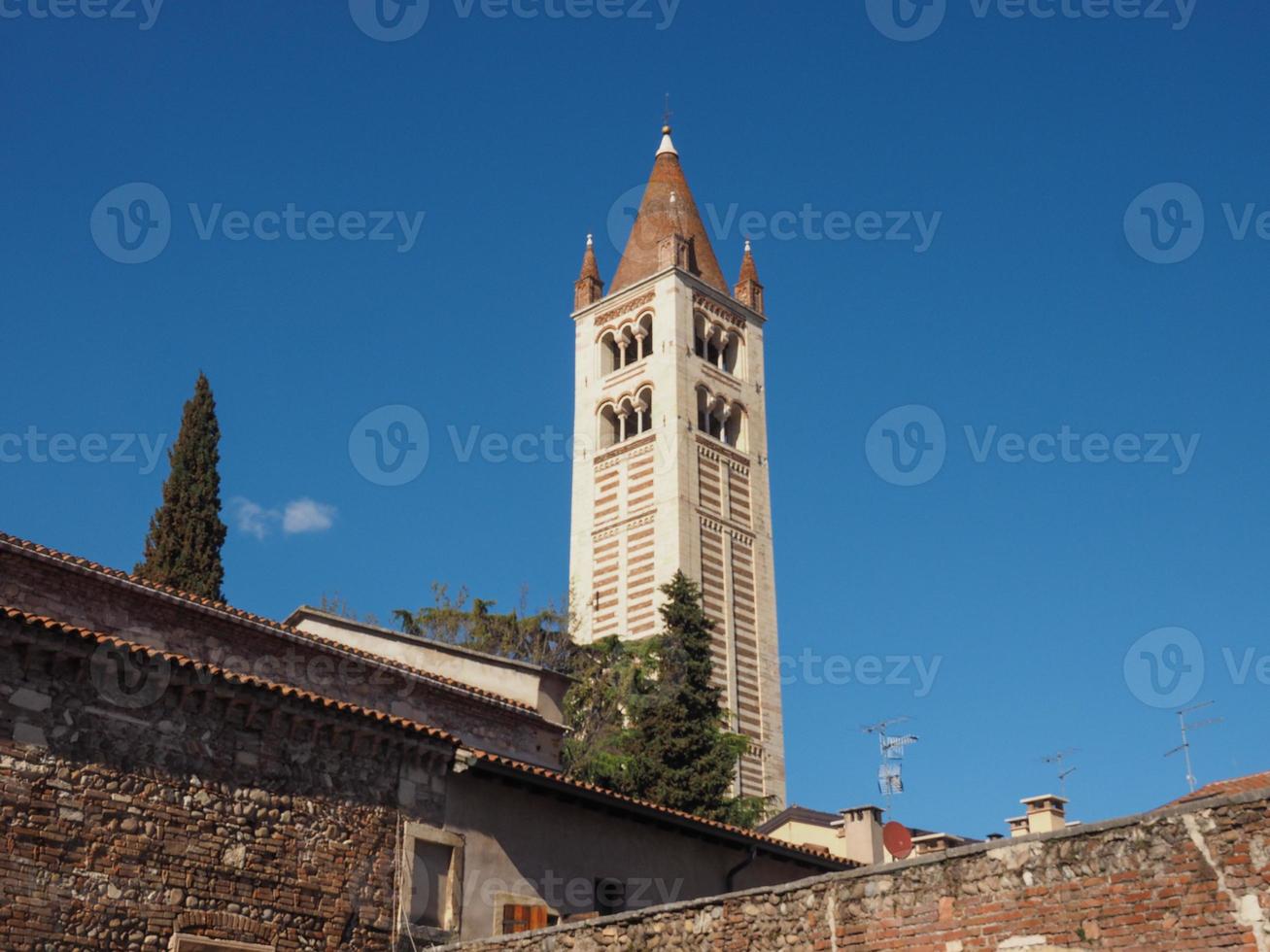 basílica de san zeno en verona foto