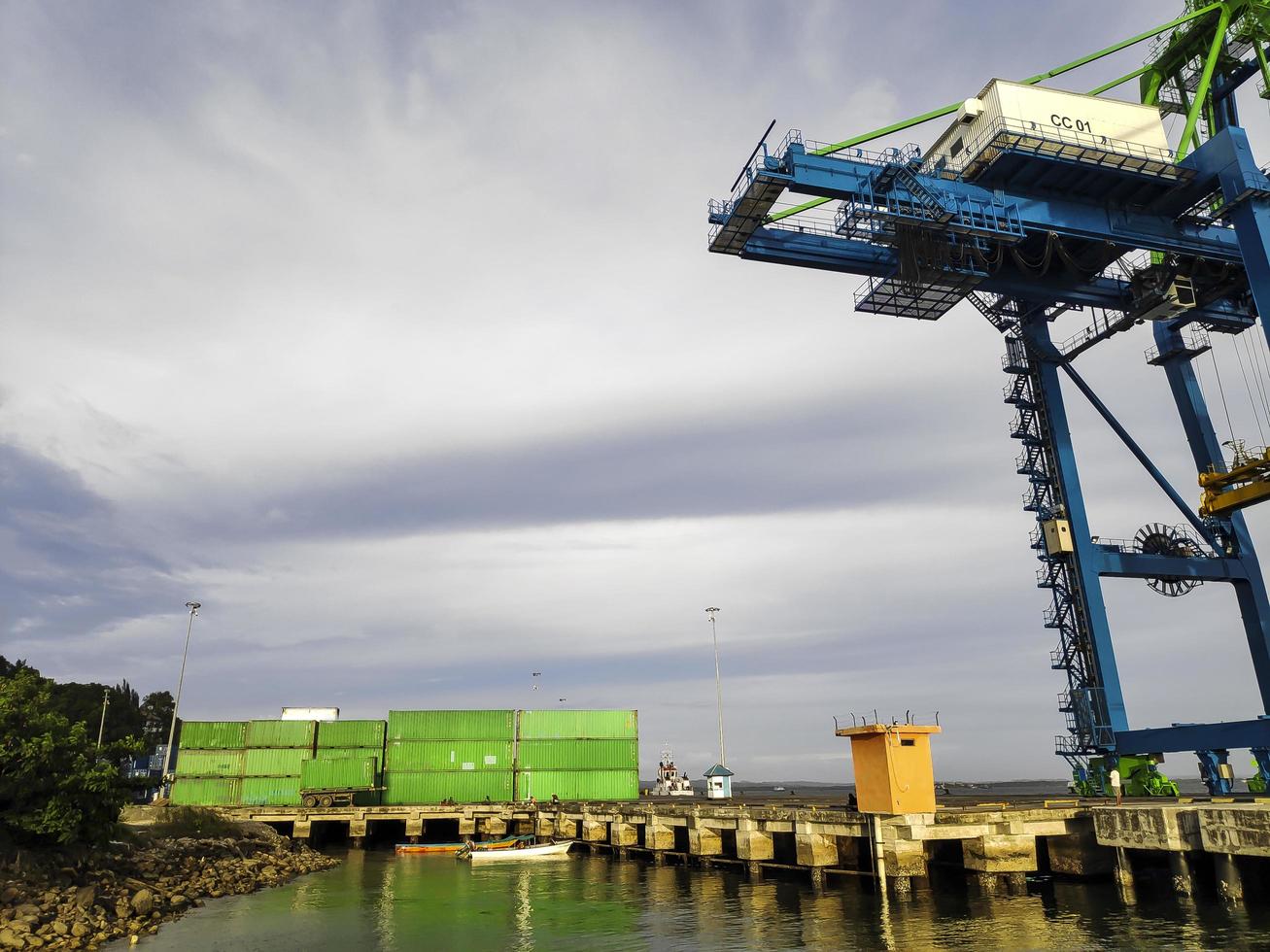 A Giant Quay Crane on port platform photo