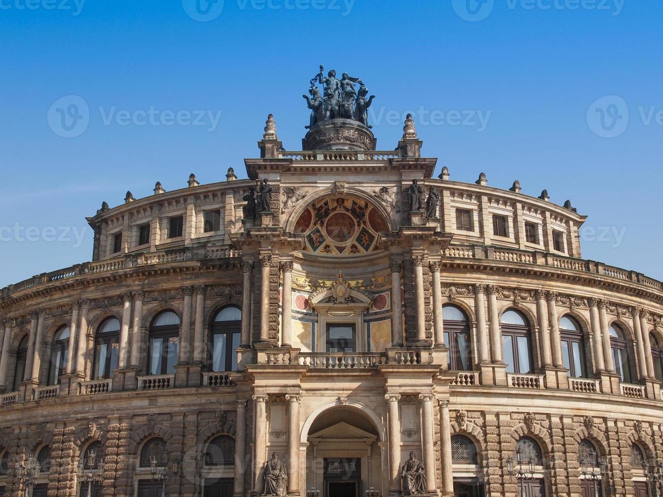 semperoper en dresde foto