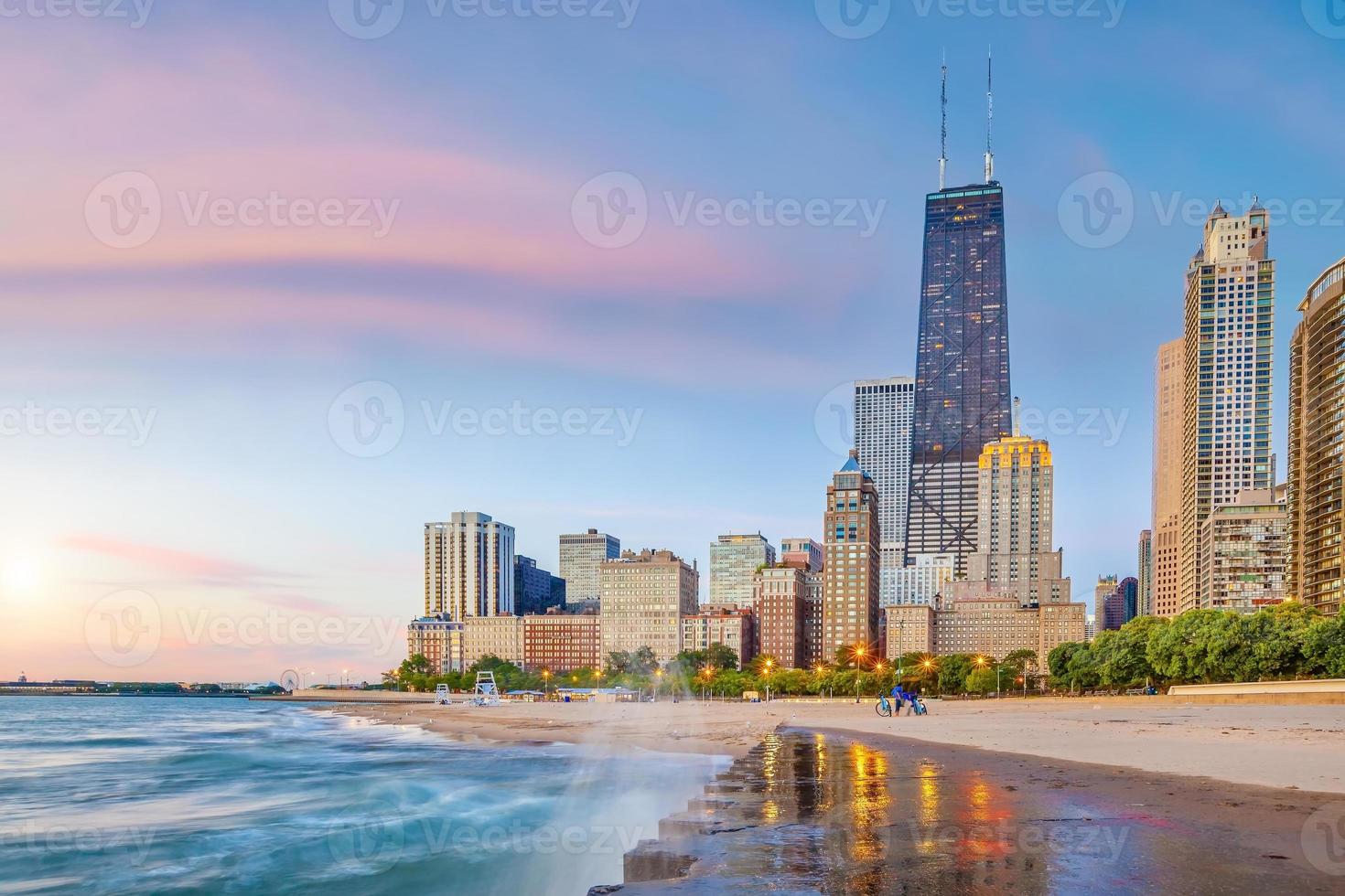 paisaje urbano del horizonte del centro de chicago en estados unidos foto