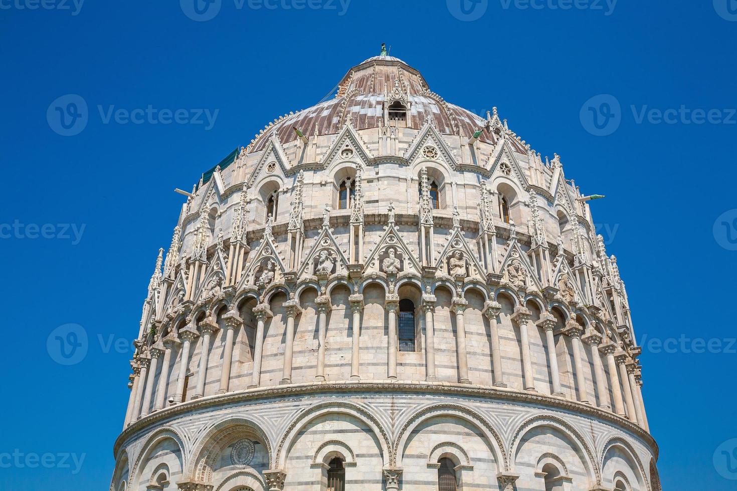 paisaje urbano del horizonte del centro de la ciudad de pisa en italia foto