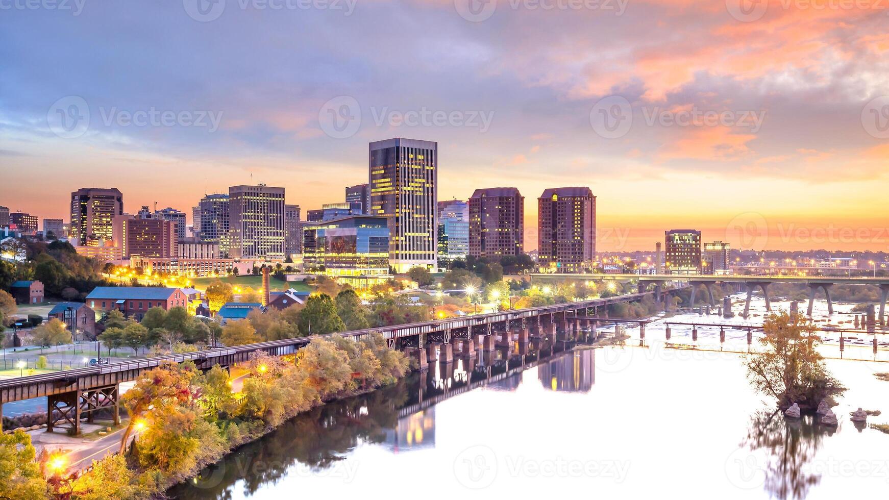 el centro de richmond, virginia skyline foto