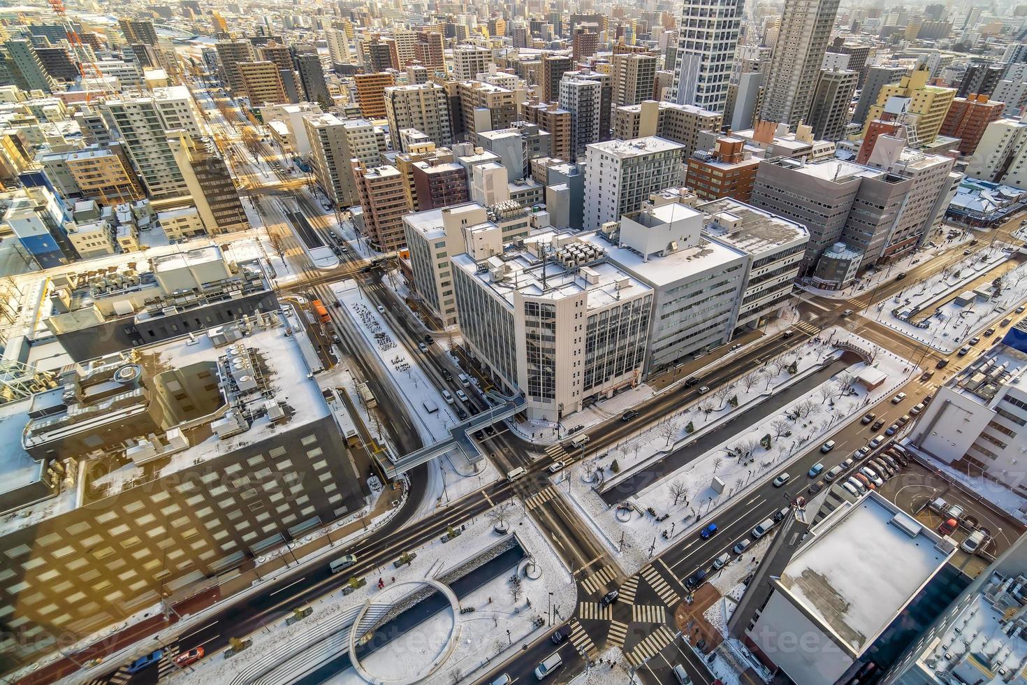 sapporo, ciudad, céntrico, perfil, paisaje urbano, de, japón, ocaso foto