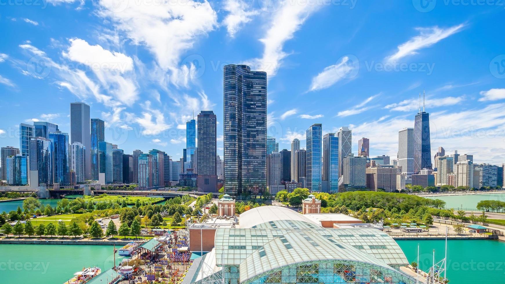 paisaje urbano del horizonte del centro de chicago en estados unidos foto