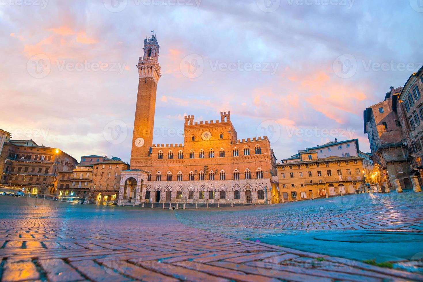 Piazza del Campo en Siena, Italia foto