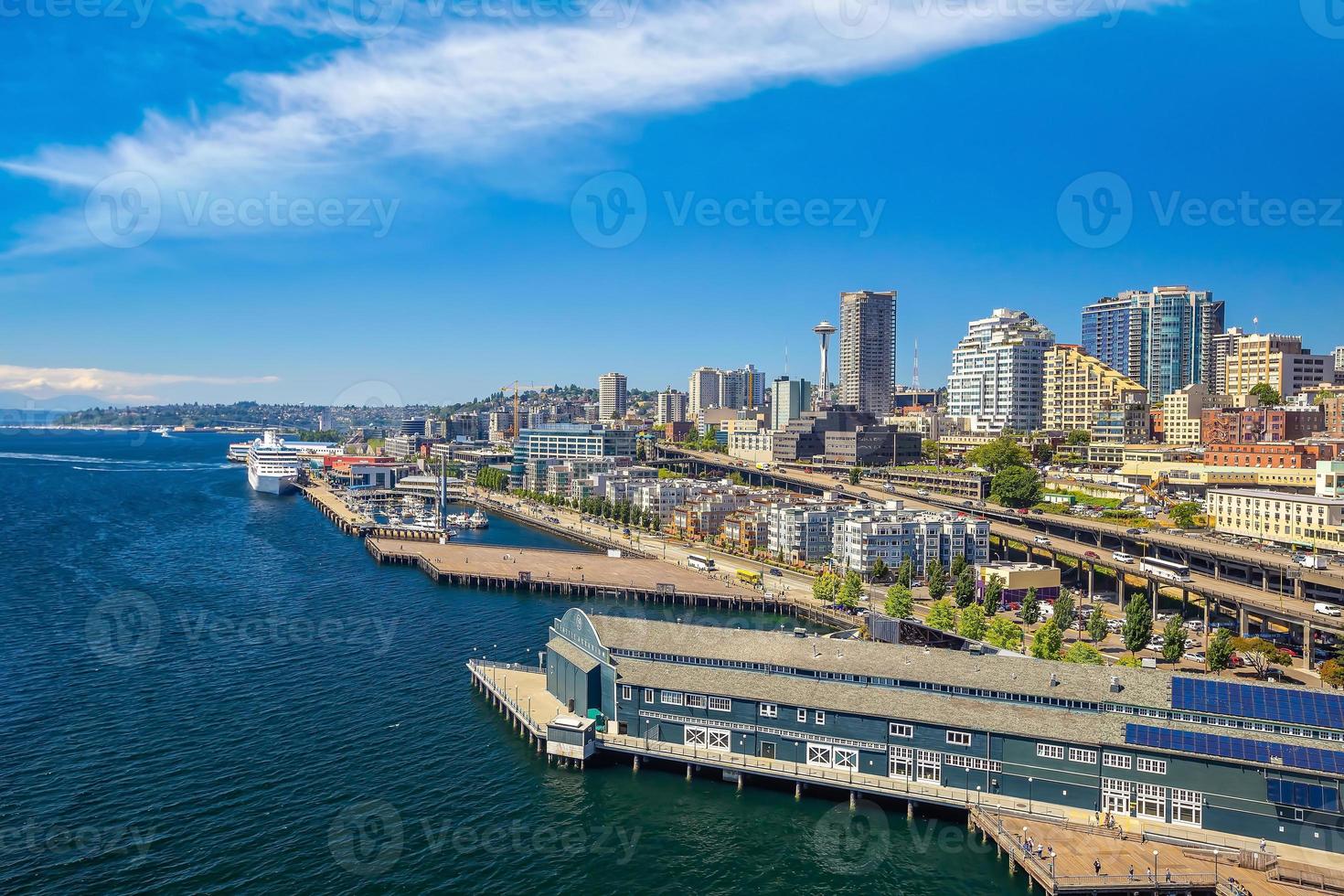 El horizonte del centro de la ciudad de Seattle paisaje urbano en el estado de Washington, EE. foto