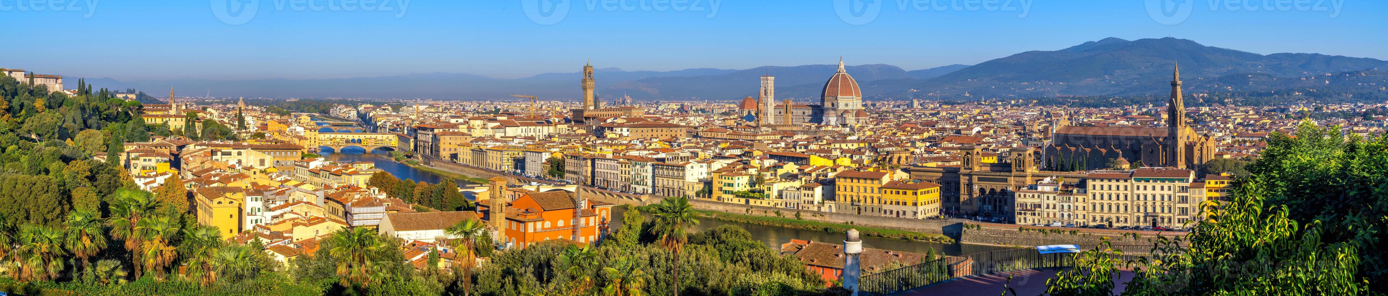 Vista del horizonte de Florencia desde la vista superior foto