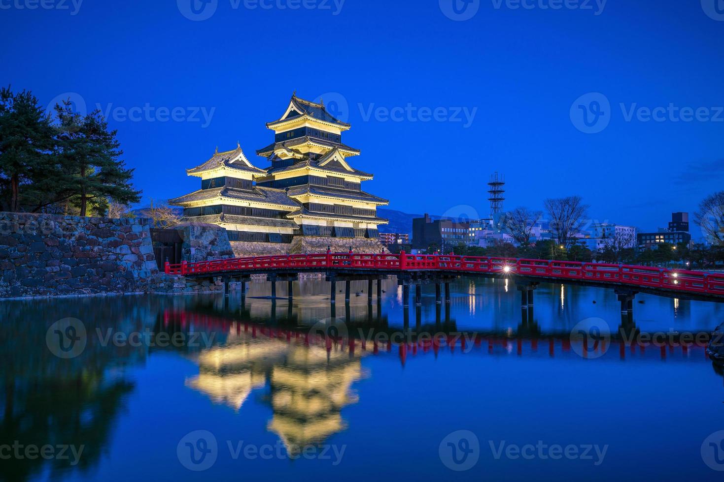 castillo de matsumoto en japón foto