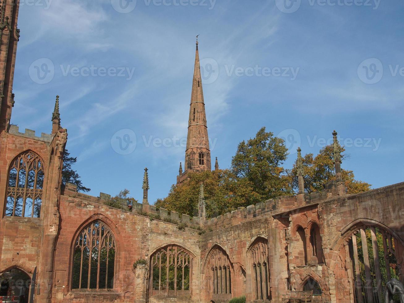 ruinas de la catedral de coventry foto