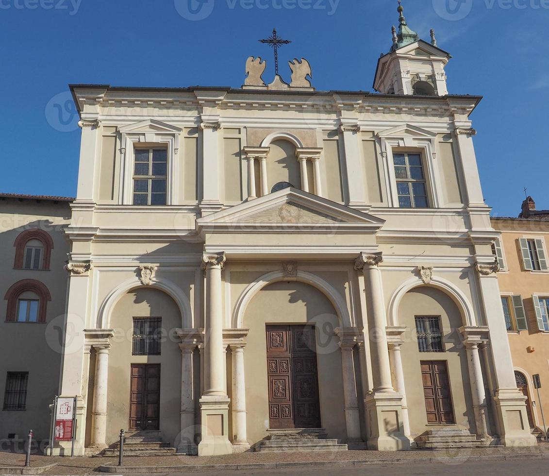 iglesia de san guglielmo en chieri foto