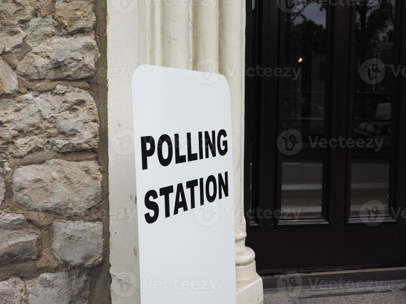 colegio electoral en londres foto