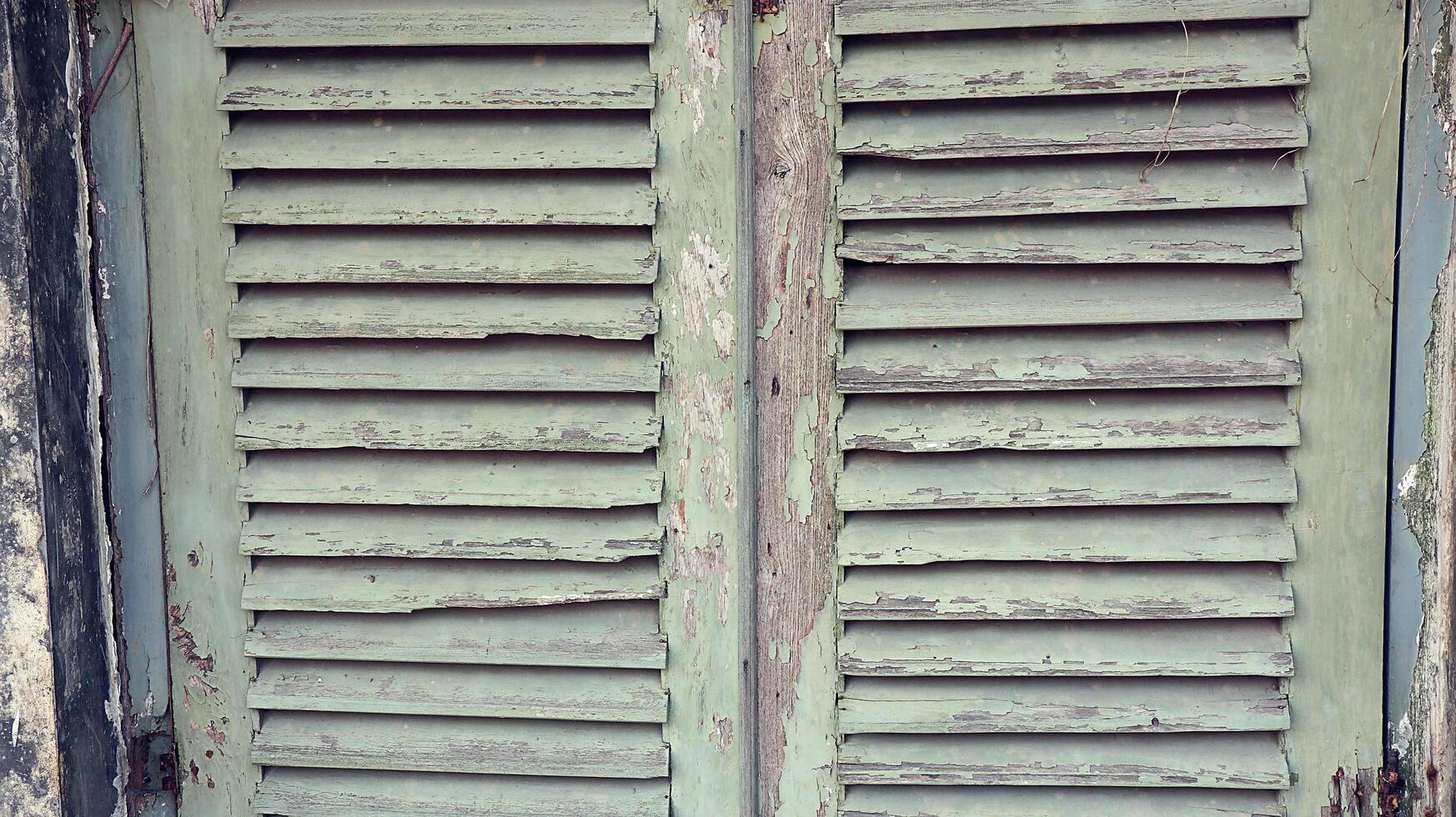 Old and dirty wood house wall photo