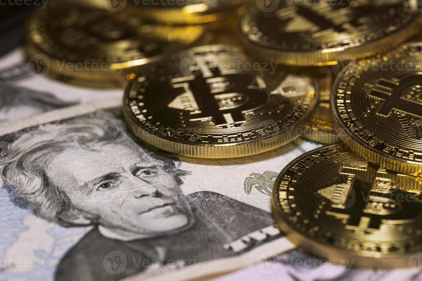 bitcoin y dólar, comprar bitcoin, intercambio de bitcoins foto