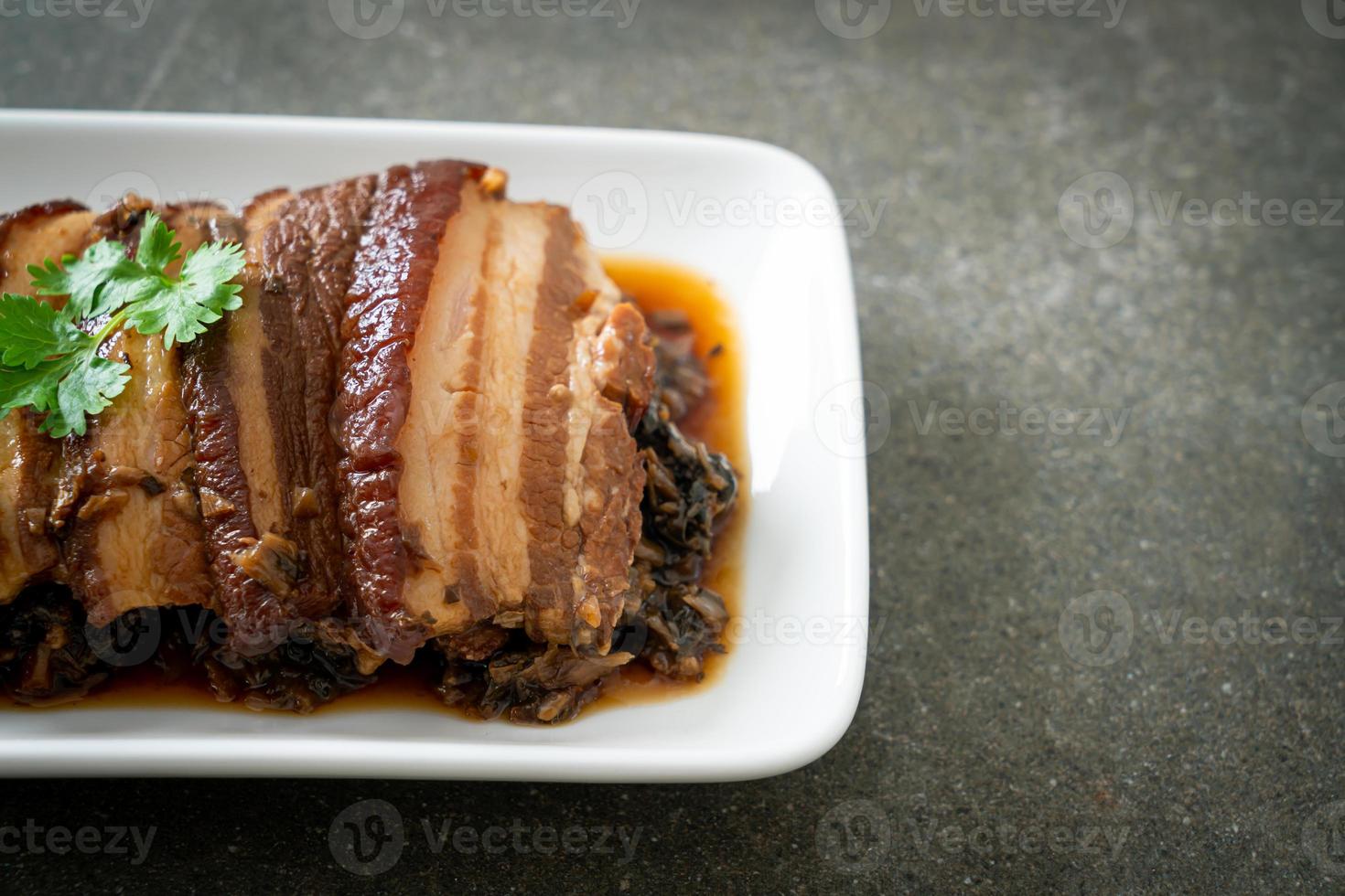 Steam Belly Pork With Mustard Cubbage Recipes or Mei Cai Kou Rou photo