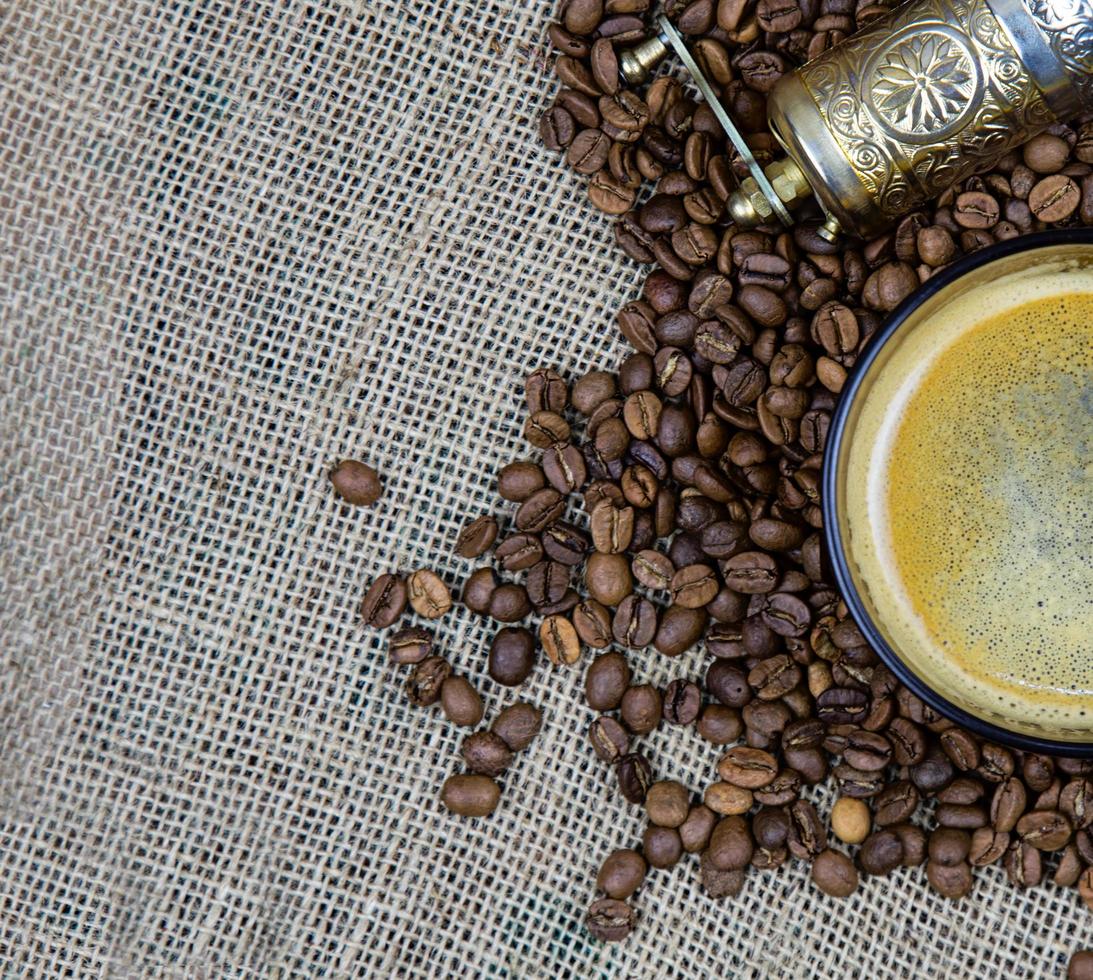 granos de café tostados naturales foto