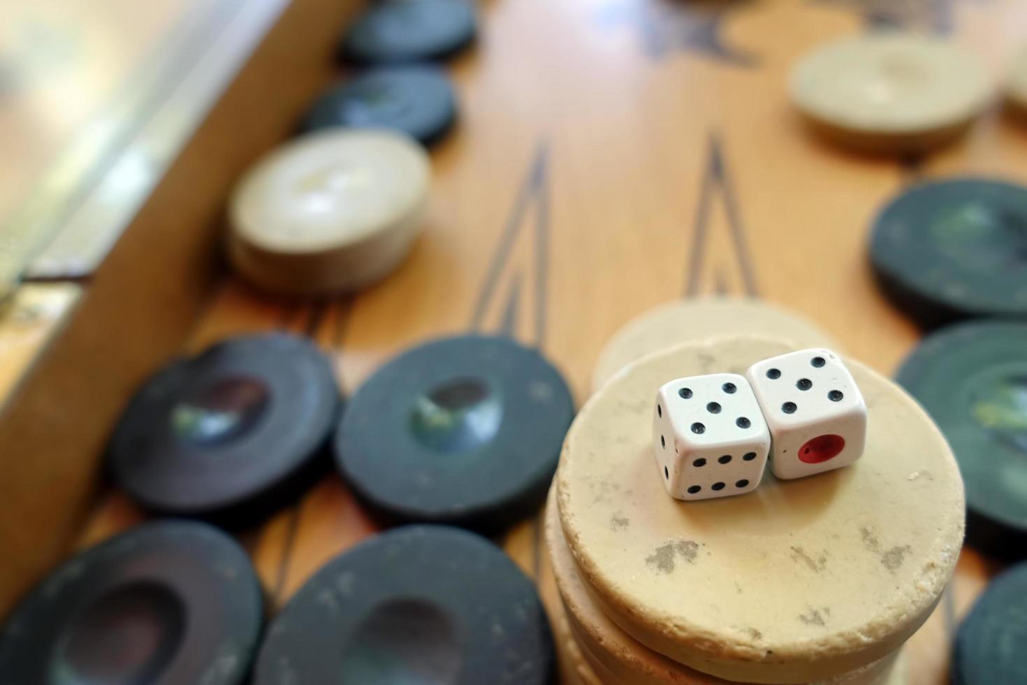 Bagkgammon Game and Dices photo