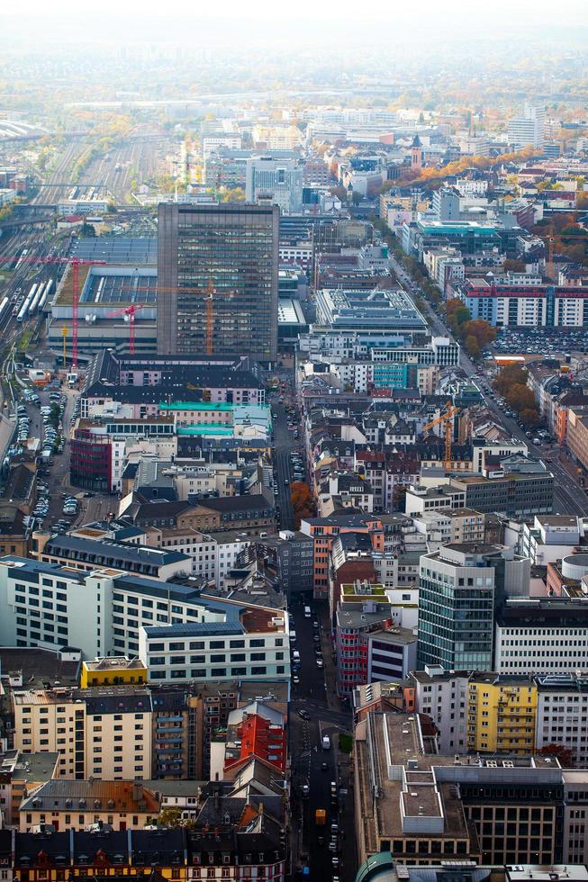 Edificios generales del paisaje urbano europeo en Alemania Frankfurt foto