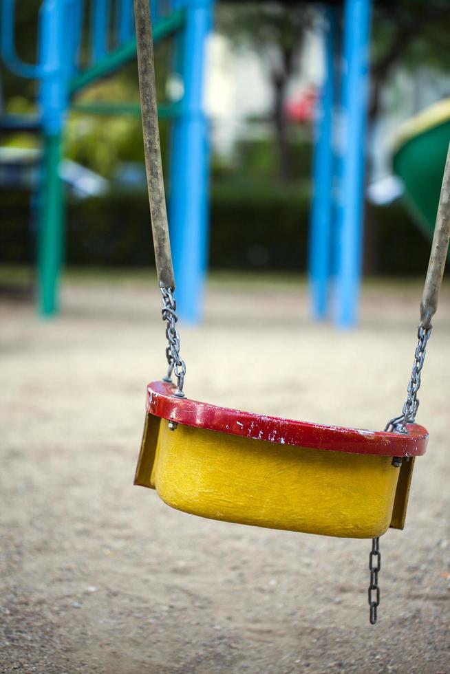 parque infantil al aire libre para divertirse foto