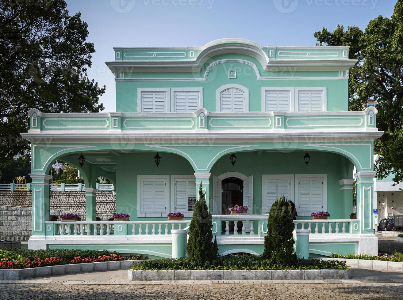 Edificio emblemático del patrimonio colonial portugués en la zona de la ciudad vieja de Taipa de Macao, China foto