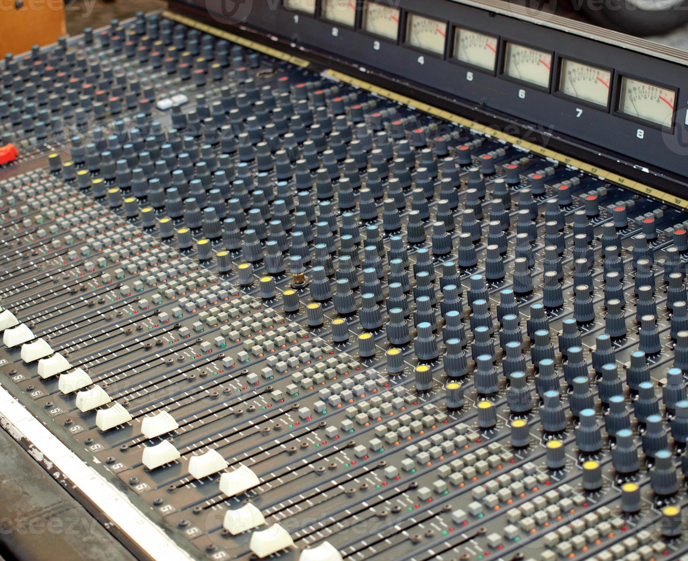 Analog soundboard mixer 3213775 Stock Photo at Vecteezy