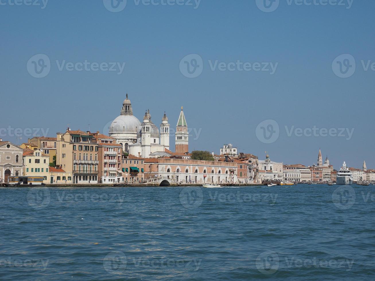 Canal de la Giudecca en Venecia. foto